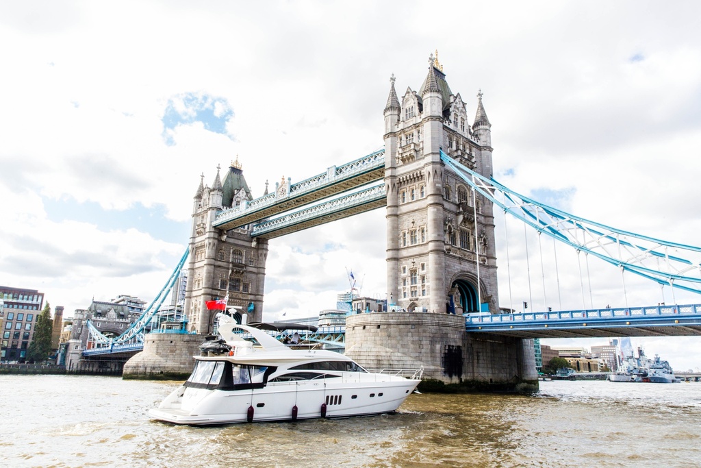 PRINCESS 67 FLYBRIDGE