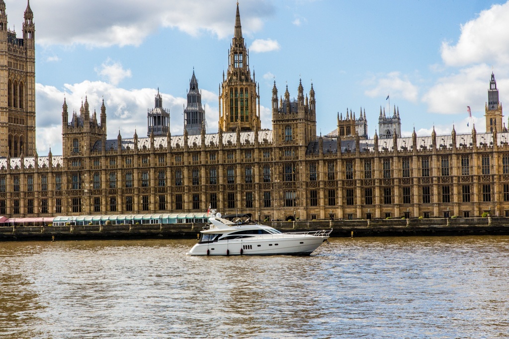 PRINCESS 67 FLYBRIDGE