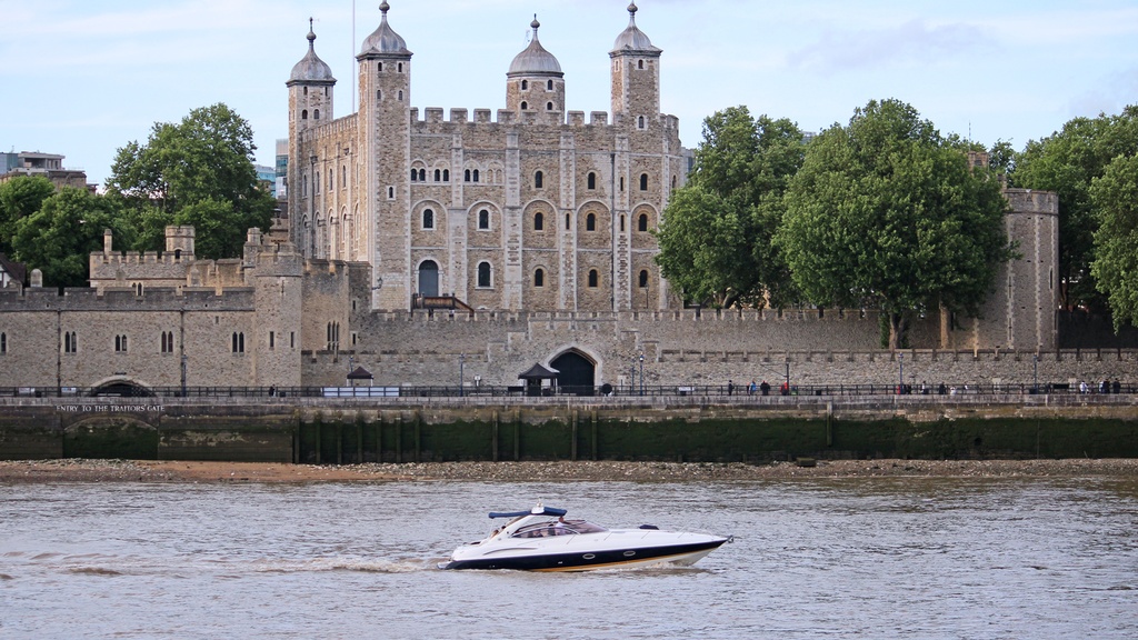 SUNSEEKER SUPERHAWK 34